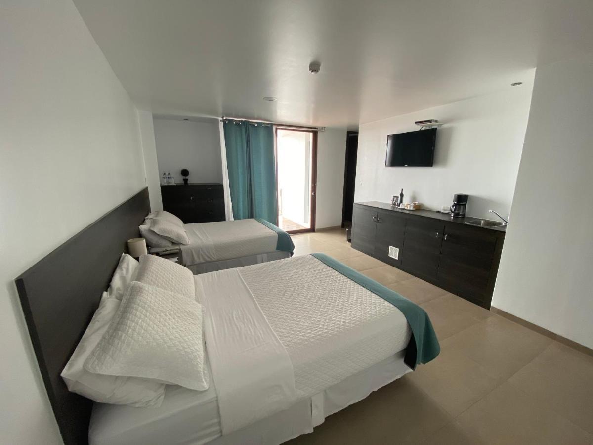 Galapagos Sunset Hotel 巴克里索莫雷诺港 外观 照片