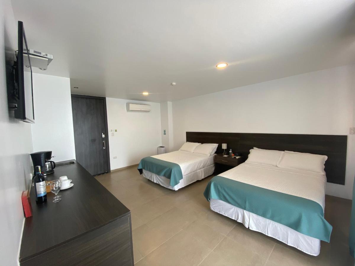 Galapagos Sunset Hotel 巴克里索莫雷诺港 外观 照片