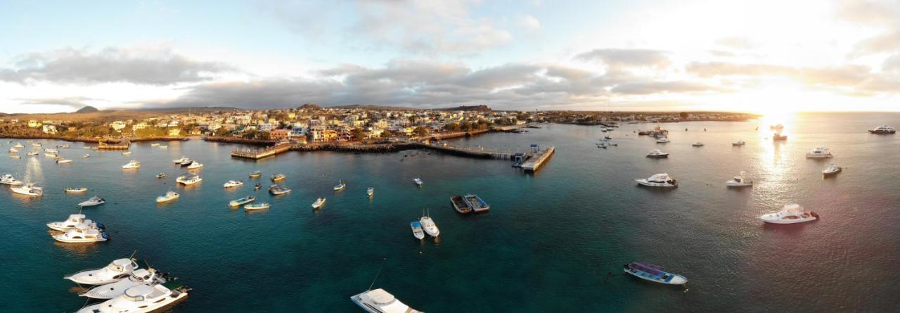 Galapagos Sunset Hotel 巴克里索莫雷诺港 外观 照片