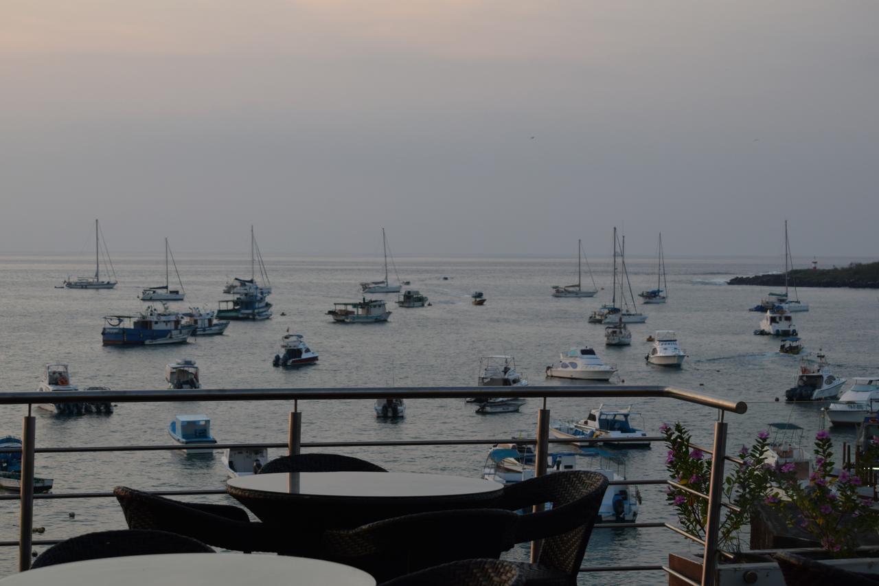 Galapagos Sunset Hotel 巴克里索莫雷诺港 外观 照片