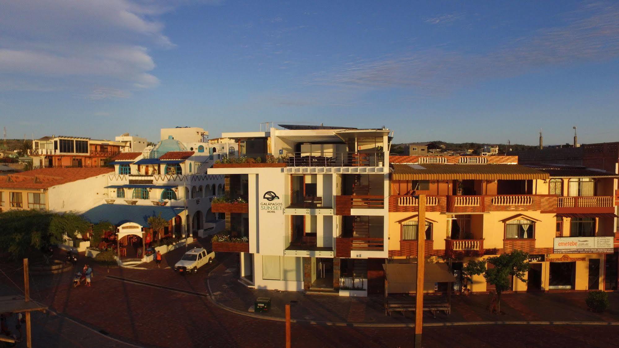Galapagos Sunset Hotel 巴克里索莫雷诺港 外观 照片