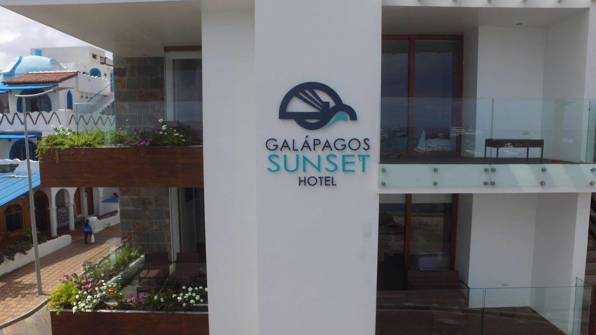 Galapagos Sunset Hotel 巴克里索莫雷诺港 外观 照片